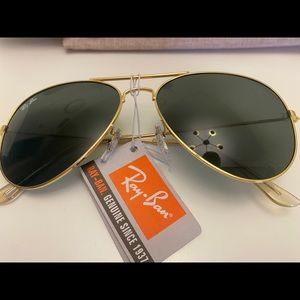 (58) Ray-bans aviator sunglasses NWT